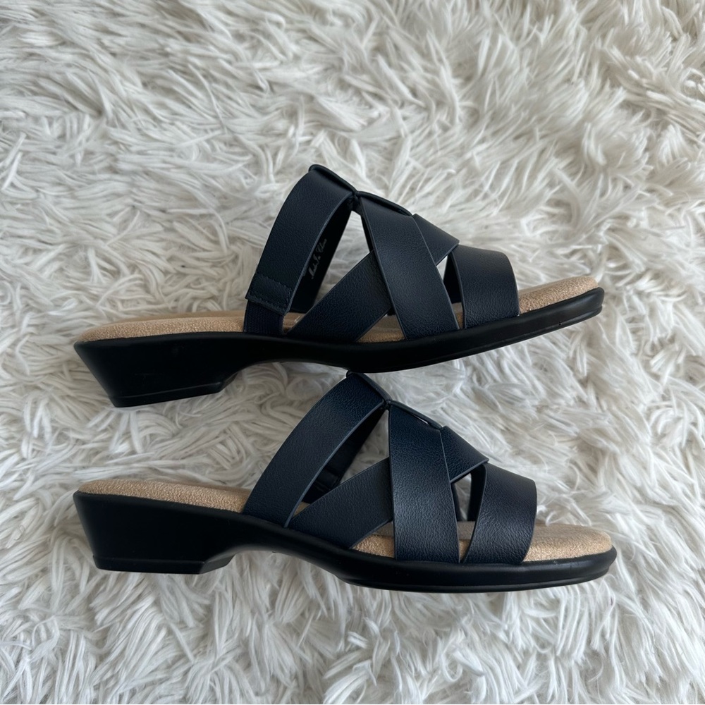 Easy Street Womens Lakeport Slide Sandals Navy New In Box Size 5.5 - Picture 3 of 7